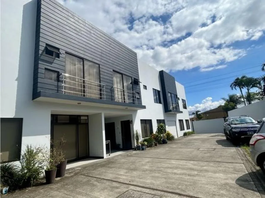 VENTA DE CASA, HEREDIA, SAN FRANCISCO, CONDOMINIO CORVI - Venta en San Francisco