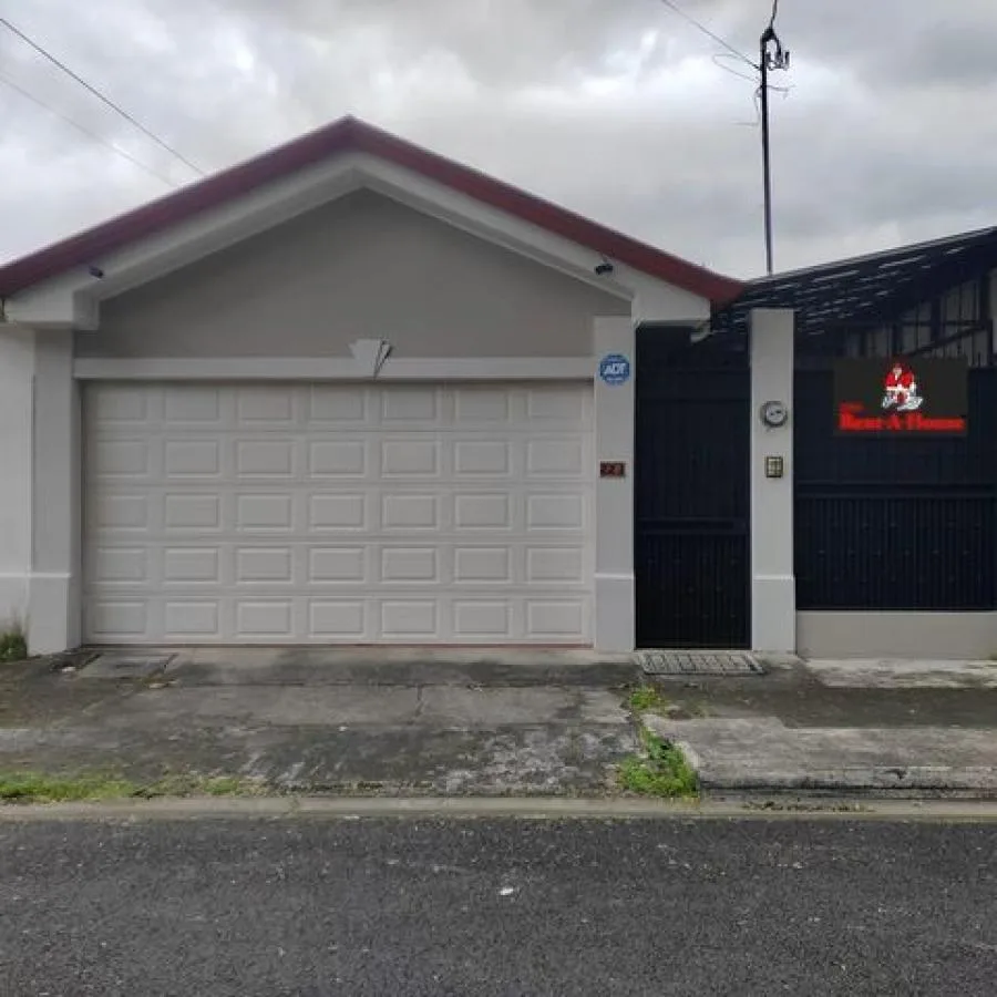 Venta de Casa en Monserrat-La Unión, Cartago.  - Venta en La Unión