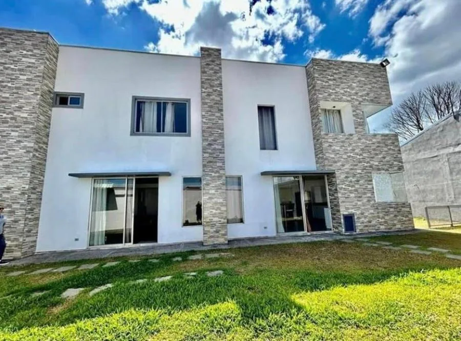 MLS-23-1506 LS VENTA CASA SANTA BARBARA HEREDIA  - Venta en SANTA BARBARA HEREDIA