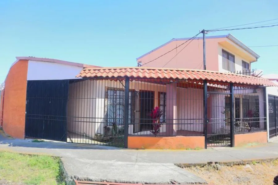 Venta de Casa en Agua Caliente de Cartago. RAH 26-1107 - Venta en Aguacaliente