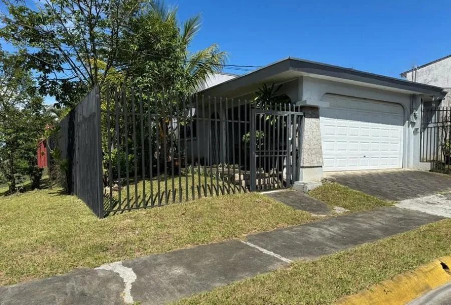 Venta de Casa en Escazú, San José. RAH 24-1090 - Venta en Escazú