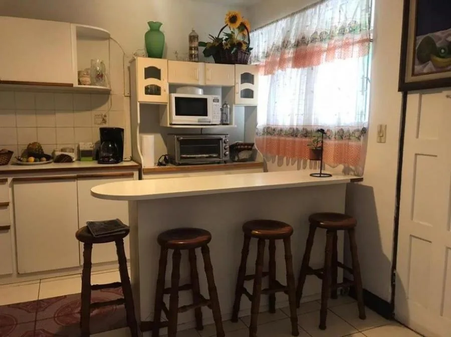 Venta de casa en los yoses PBR - Venta en San José — photo 5