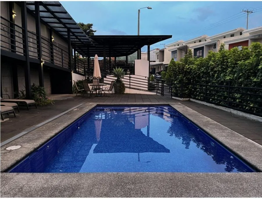 Venta de casa en condominio Vistas de Las Flores, San Francisco de Heredia US$268,000 #EL001 - Venta en Heredia