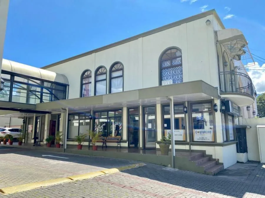 Venta de Centro  comercial          PBR - Venta en Escazú