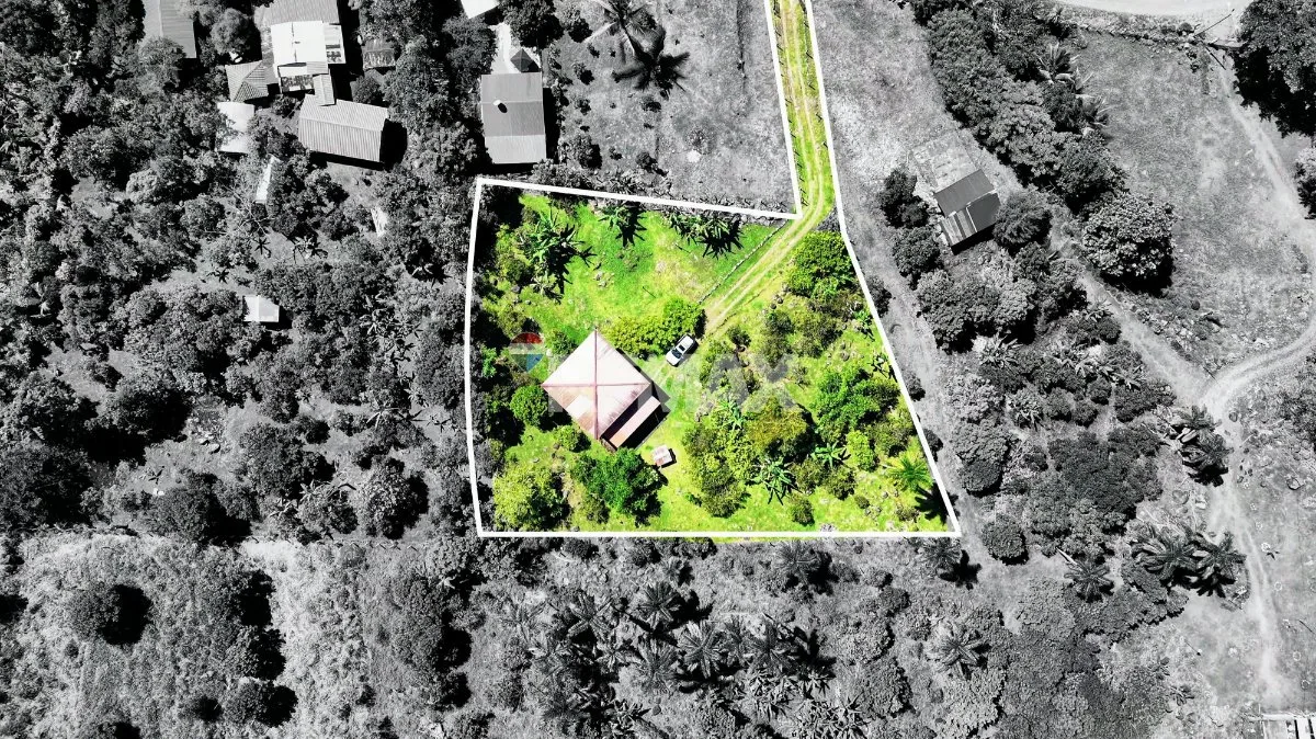 CASA RURAL CON VISTAS A LAS MONTAÑAS EN SAN PEDRITO DE CAJÓN, PÉREZ ZELEDÓN - Venta en Pérez Zeledón