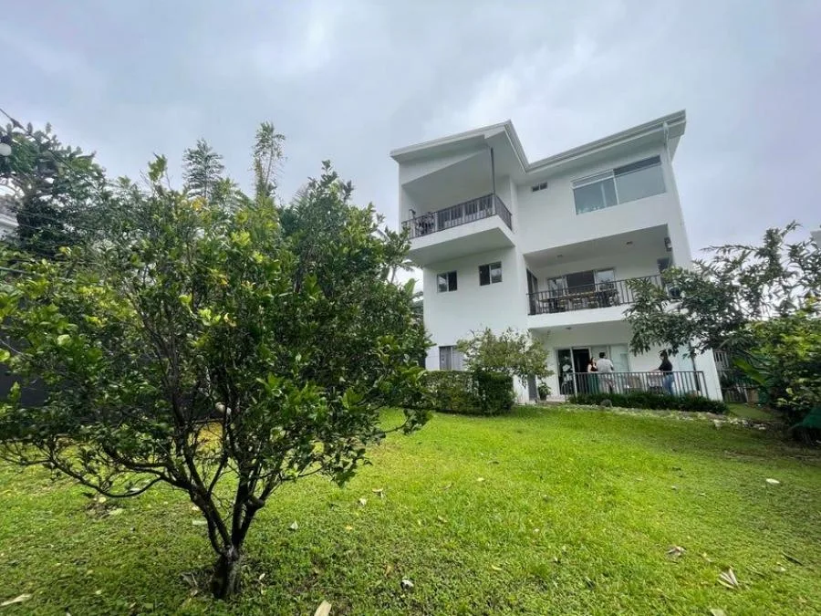 Venta de Casa en Escazú, San José. RAH 25-826 - Venta en Escazú