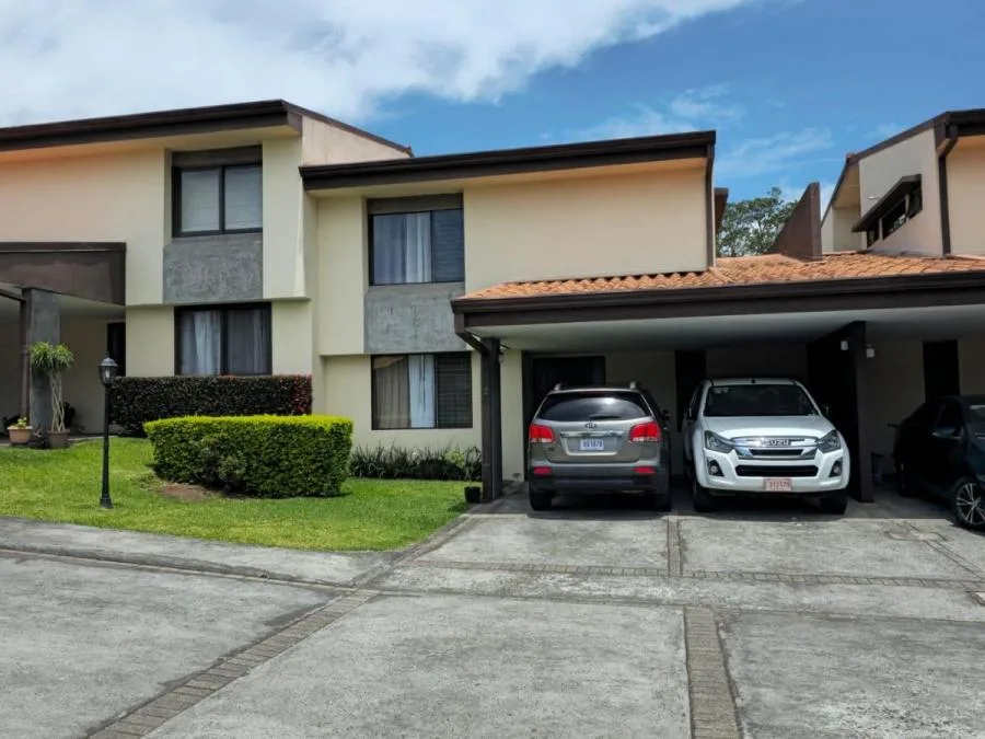 Venta de Casa en San Rafael de Escazú. Precio REBAJADO! - Venta en Escazú