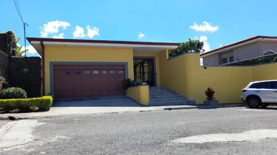 CASA EN VENTA EN SAN RAFAEL DE CORONADO RAH 23299 - Venta en Vasquez de Coronado