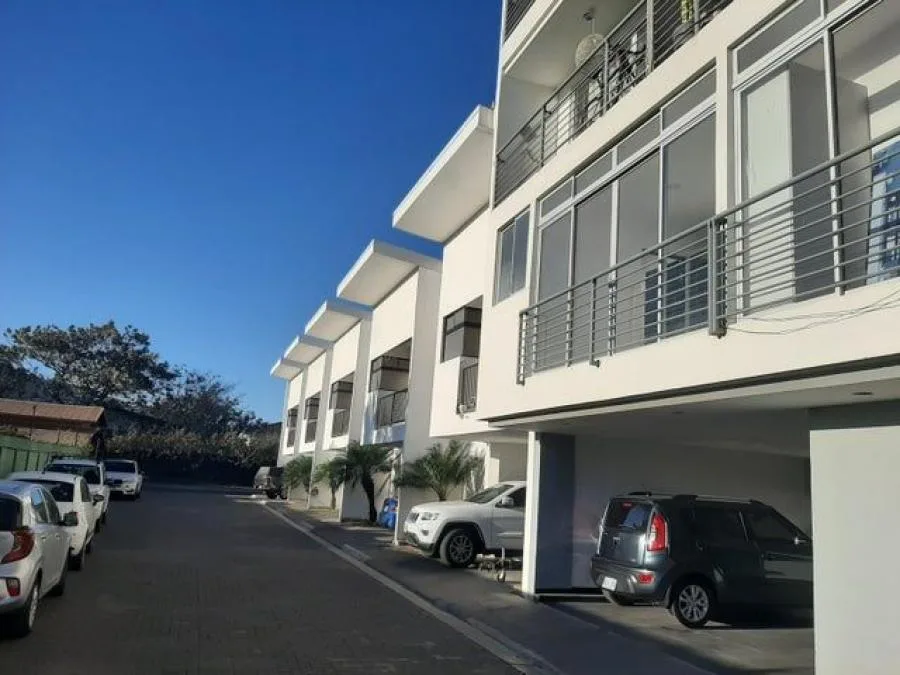 Venta de Condominio en Lindora, Santa Ana. - Venta en Santa Ana