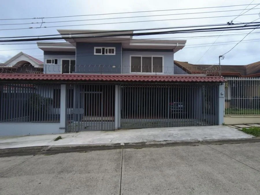 MLS-23-752 LS VENTA CASA SANTO DOMINGO HEREDIA - Venta en Santo Domingo