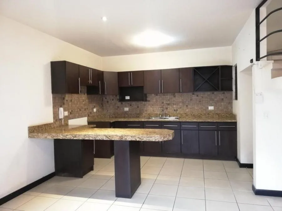 Casa en Venta en Montes de Oca, San José. RAH 24-1186 - Venta en Montes de Oca — photo 3