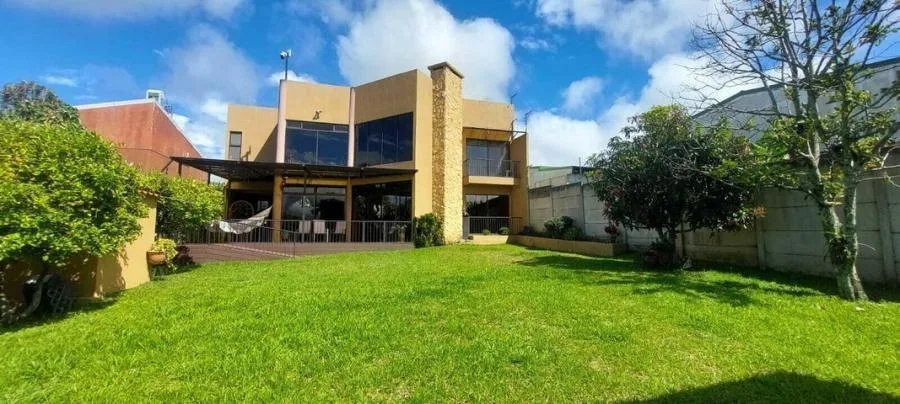 Casa de cuatro habitaciones y 560 m2 de lote en Los Angeles, San Rafael RAH 231228 - Venta en San Rafael