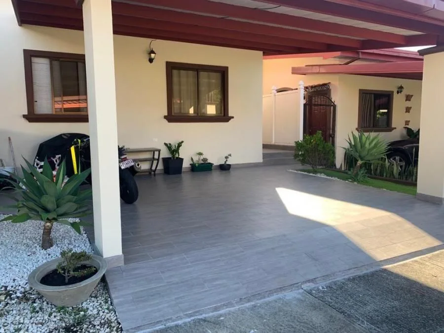 Venta de Casa en San Josecito Heredia (MGA) - Venta en San Josecito