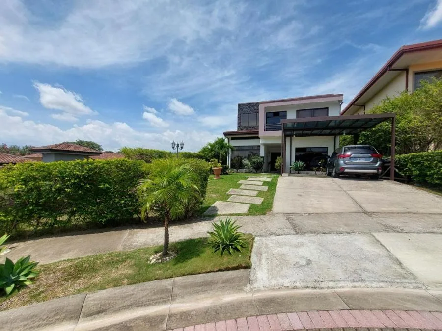 CASA EN VENTA, LA GARITA DE ALAJUELA. Cod#24-1680 - Venta en Garita