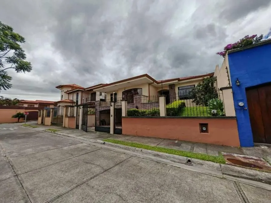 Casa en Venta en Residencial Estafania del Este, Mata de Plátano #TO4788 - Venta en Mata de Platano