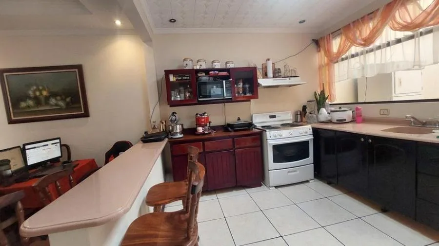 Venta de hermosa y segura casa en San Sebastián. #22-1317 - Venta en San José — photo 5
