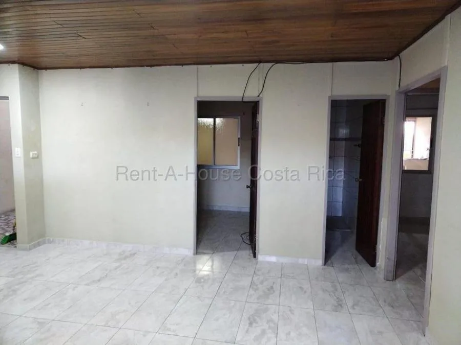Venta de Casa + Apartaestudio en Desamparados-San Rafael Abajo. - Venta en Desamparados