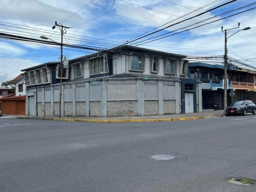 Edificio comercial en venta en San José. RAH 23-2188 - Venta en San José