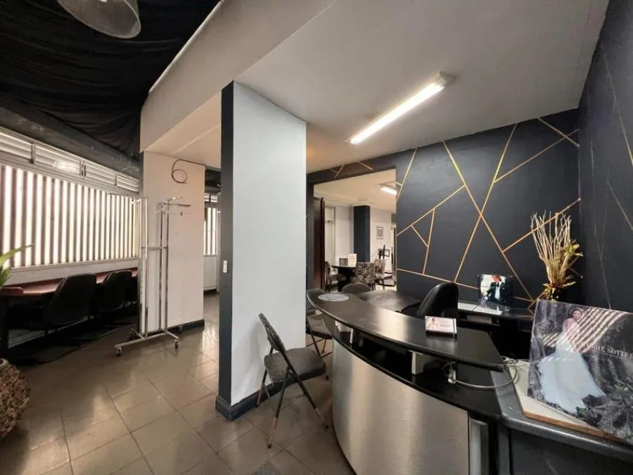 Edificio comercial en venta en San José. RAH 23-2188 - Venta en San José — photo 2