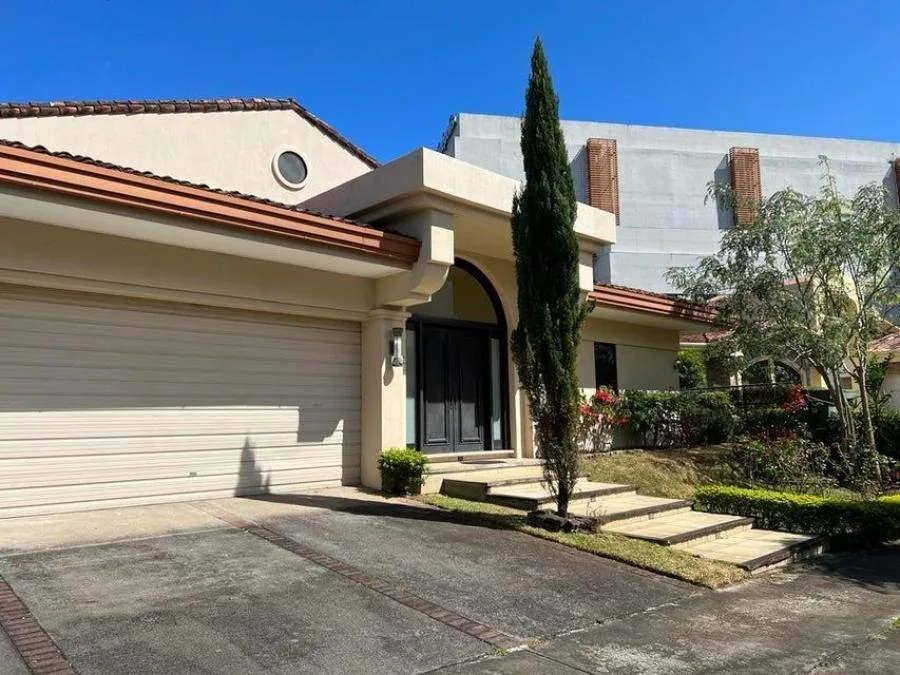 CASA EN VENTA EN SANTA ANA, cod: CTL 25-702 - Venta en Santa Ana