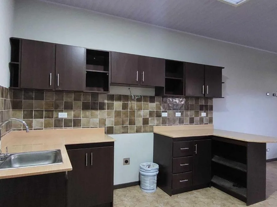 Casa en Venta en Santo Domingo, Heredia MLS #23-785 - Venta en Santo Domingo — photo 2