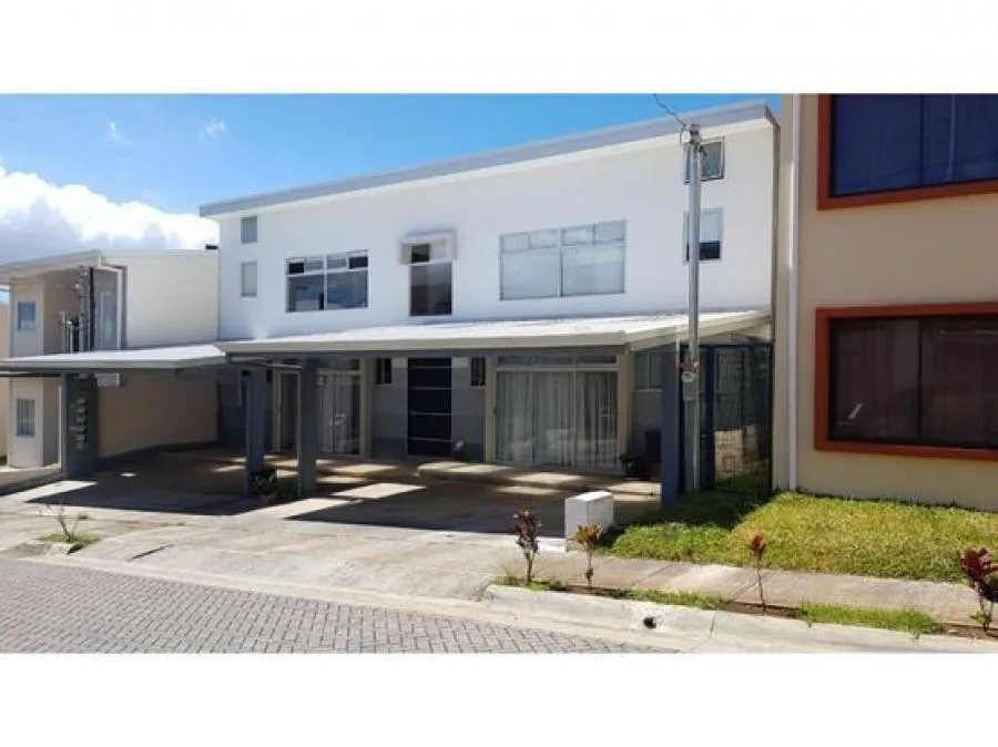 VENTA DE EDIFICIO DE APARTAMENTOS, HEREDIA, CONDOMINIO TERRAFE - Venta en Ulloa