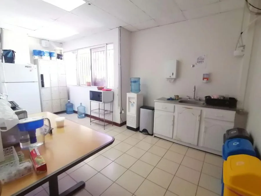 ALQUILER DE OFICINAS EN ROHMOSER - Alquiler / Renta en Costa Rica — photo 3