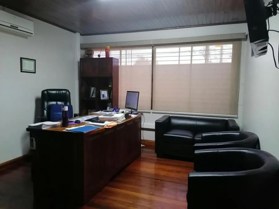 EDIFICIO EN ALQUILER EN SAN JOSÉ RAH 231346  - Alquiler / Renta en San José — photo 2