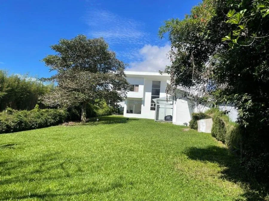 MLS-24-1777 LS VENTA CASA SAN ISIDRO HEREDIA - Venta en SAN ISIDRO HEREDIA
