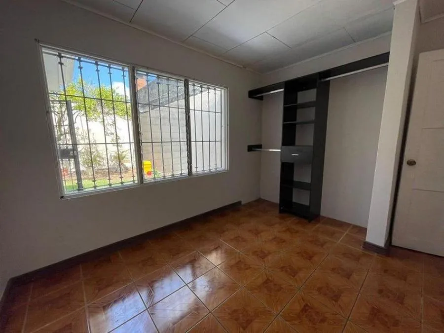 Casa en Venta en Goicoechea. San José. RAH 24-1156 - Venta en Goicoechea — photo 2