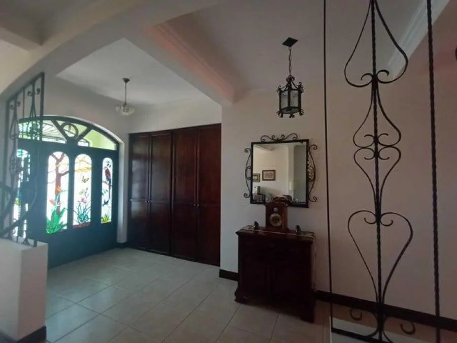 Venta de Espectacular Casa en Moravia / Mls. 26-906 OFC JB - Venta en Moravia — photo 4