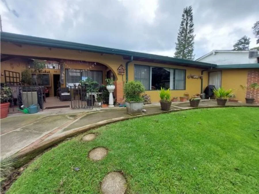 Casa en Venta en La Union, una planta y apartamento 2.5PEV9103306 - Venta en La Unión