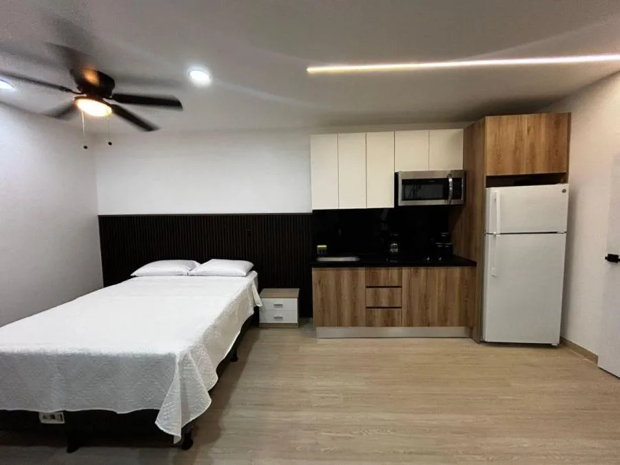 Alquiler de apartamento en San José capital. RAH 26-443 (NR) - Alquiler / Renta en Hospital