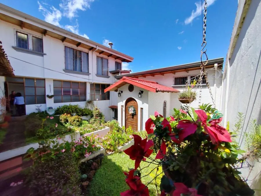 Venta de Casa en Montes de Oca, San José. RAH 24-1686 - Venta en Montes de Oca