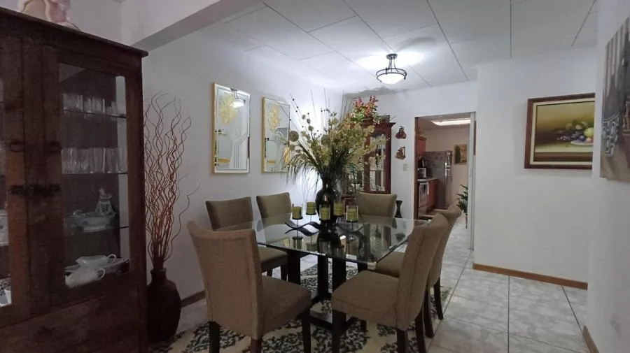 Venta de casa con apartamento en Residencial en Ipis Goicoechea - Venta en Goicoechea — photo 5