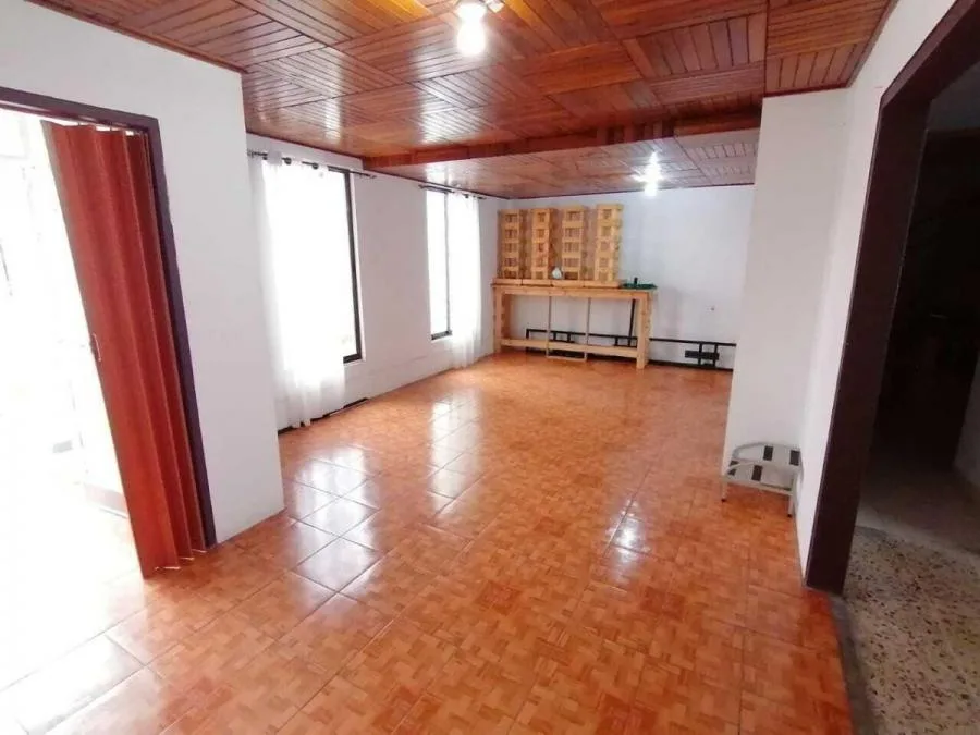 CASA EN VENTA EN MONTELIMAR, GOICOECHEA RAH 232423  - Venta en Goicoechea — photo 5