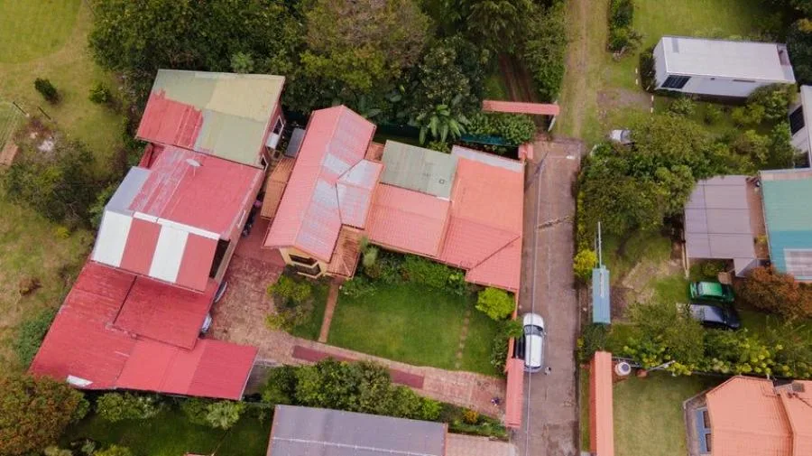  MLS-25-1604 LS VENTA PROPIEDAD CON 5 CASAS SAN RAFAEL HEREDIA - Venta en San Rafael