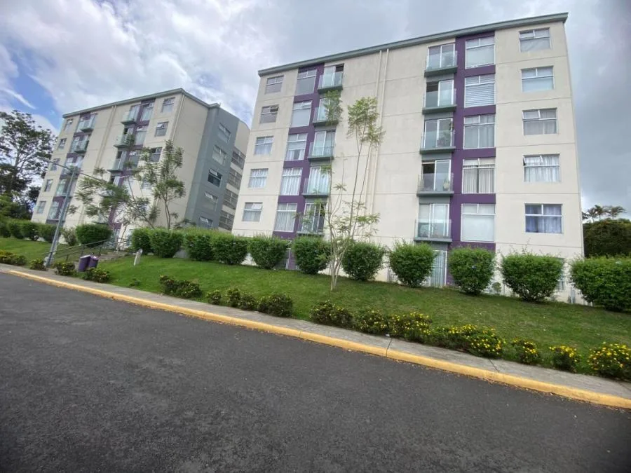 Venta de Apartamento en Granadilla de Curridabat. RAH 25-1813 - Venta en Curridabat