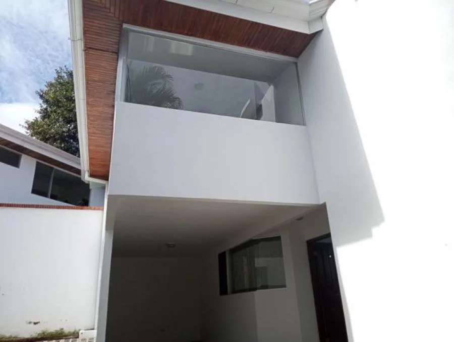 Alquiler de Casa en Escazú, San José. - Venta en Escazú