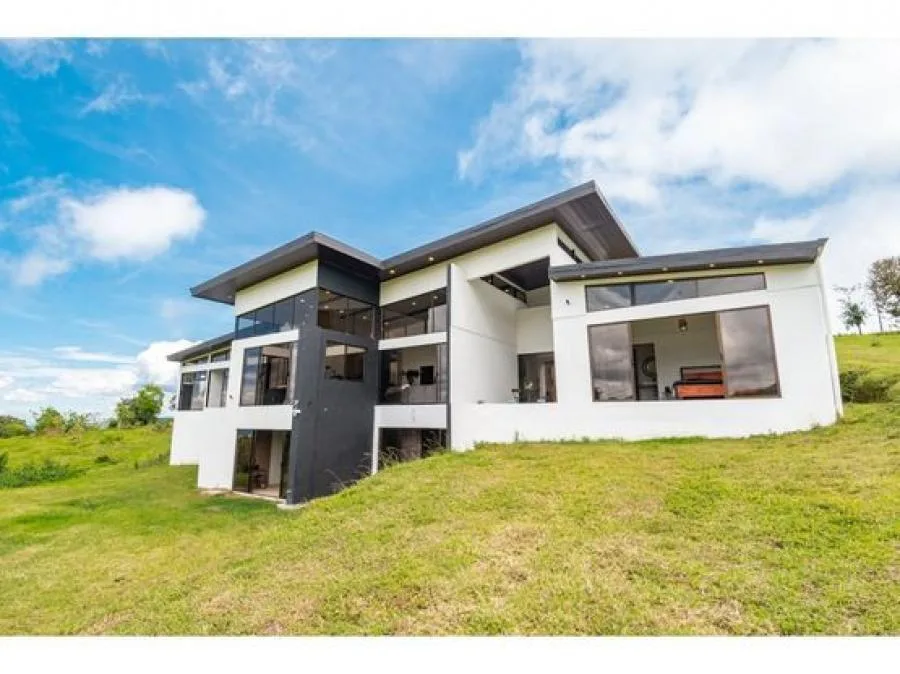 Finca en venta Vásquez de Coronado, Cascajal, Moderno 2.5PCU9802453 - Venta en Vasquez de Coronado