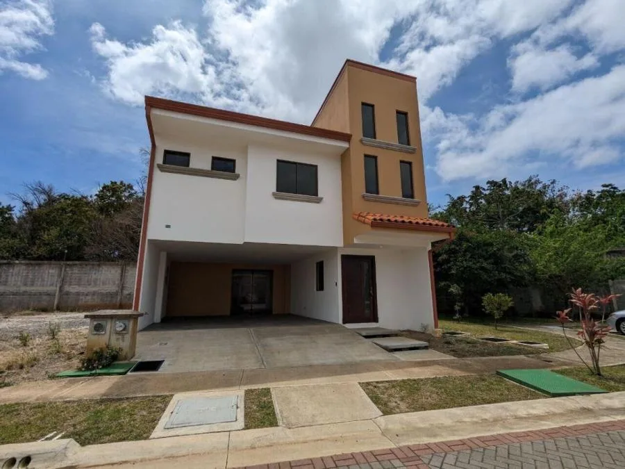 CASA EN VENTA EN SANTO DOMINGO, HEREDIA RAH 233212  - Venta en Santo Domingo