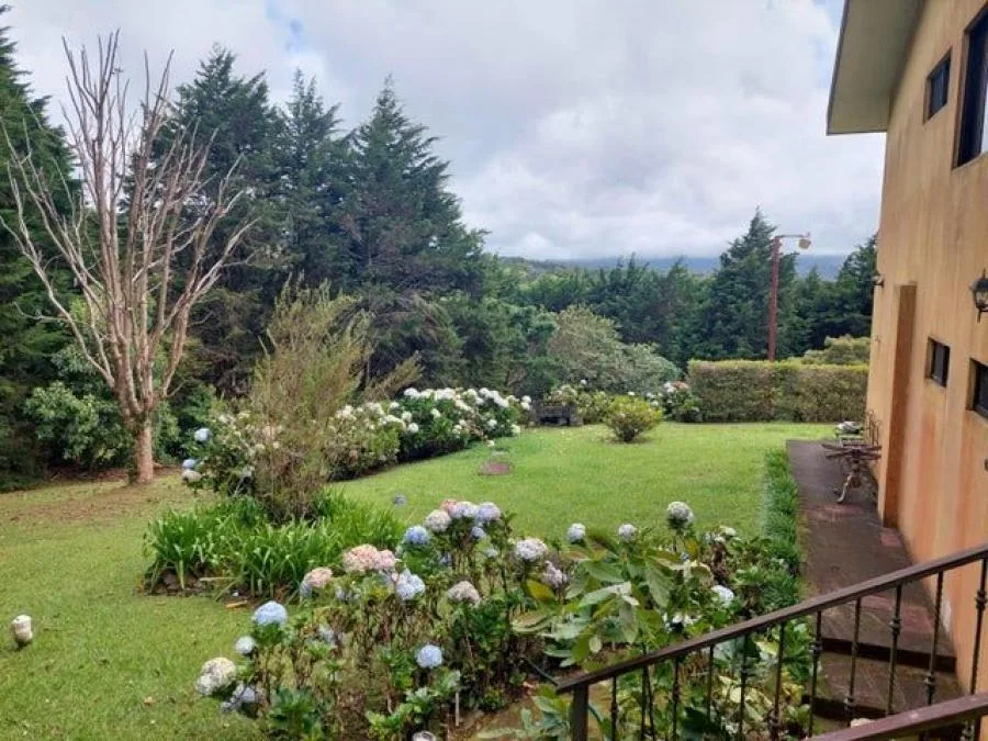 Venta de Casa en San Isidro de Heredia. RAH 26-965 - Venta en San Isidro