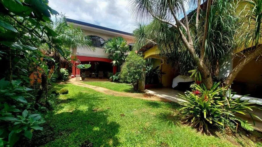 MLS-25-1980 LS VENTA EDIFICIO COMERCIAL SANTA BARBARA HEREDIA - Venta en Santa Bárbara