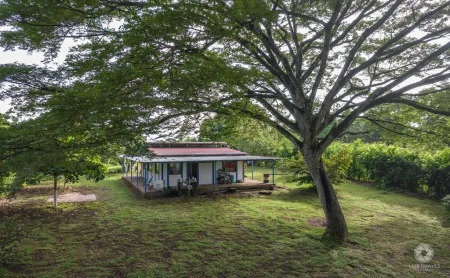 Venta de Lote + Casa en Garabito, Puntarenas. RAH 25-280 - Venta en Garabito