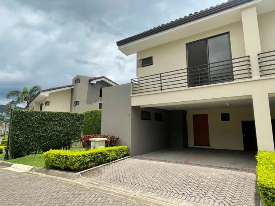 Venta de Casa en Brasil, Santa Ana. RAH 25-40 - Venta en Santa Ana