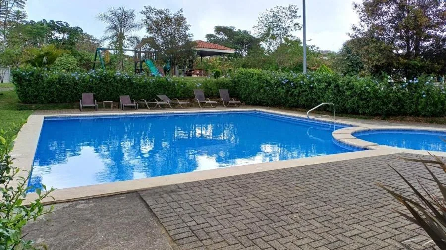 Alquiler de Apartamento en Granadilla de Curridabat.  - Alquiler / Renta en Curridabat