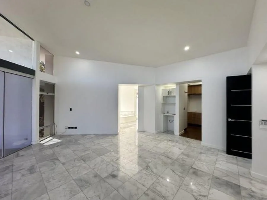 Exclusiva Villa en venta en Rio Oro Santa Ana MLS 24-1698 - Venta en Rio Oro — photo 3