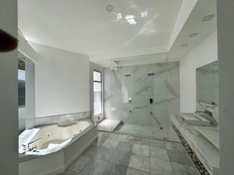 Exclusiva Villa en venta en Rio Oro Santa Ana MLS 24-1698 - Venta en Rio Oro — photo 4