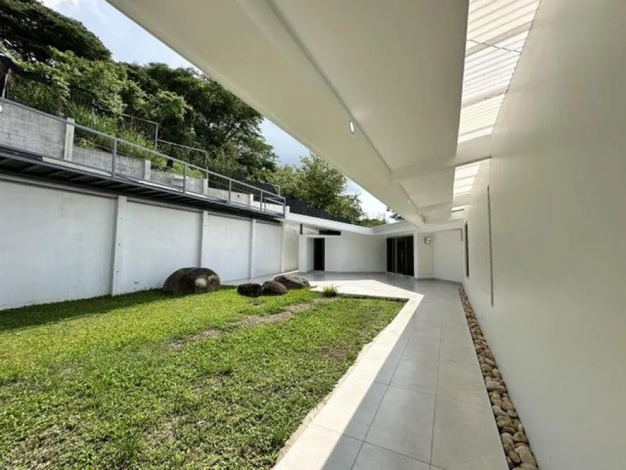 Exclusiva Villa en venta en Rio Oro Santa Ana MLS 24-1698 - Venta en Rio Oro — photo 5