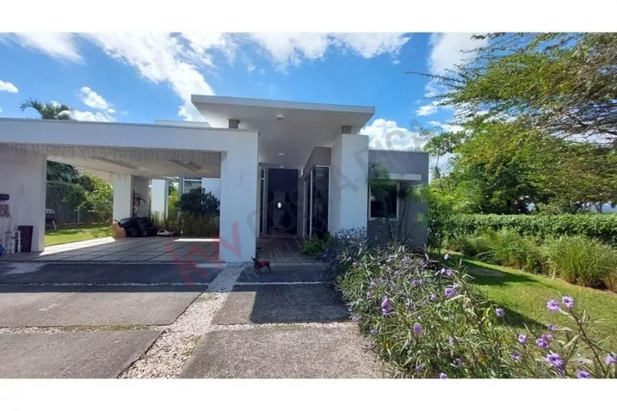 CASA EN VENTA EN LA GARITA, ALAJUELA #5592  - Venta en Garita